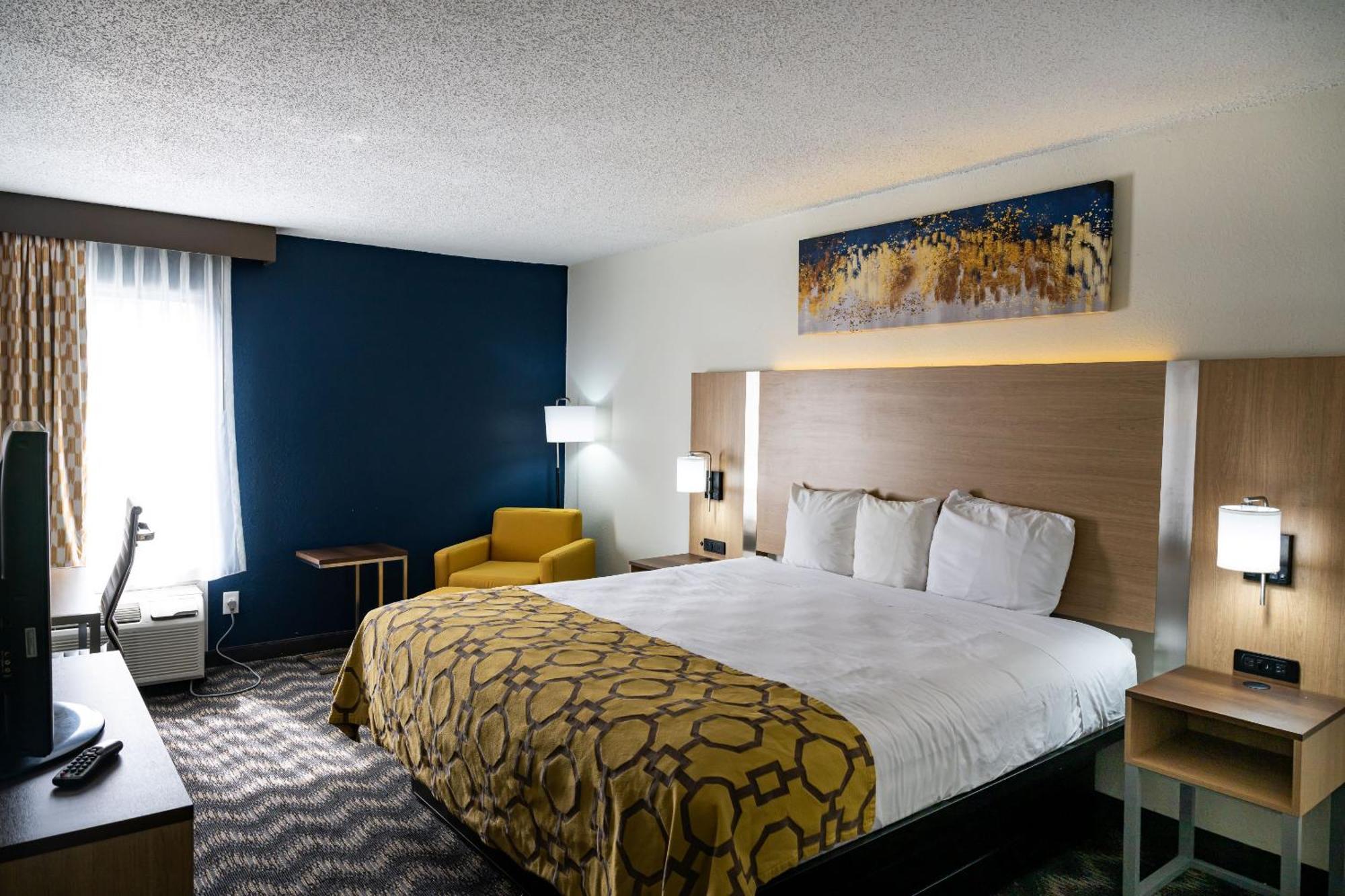 Baymont By Wyndham Greensboro/Coliseum Eksteriør billede